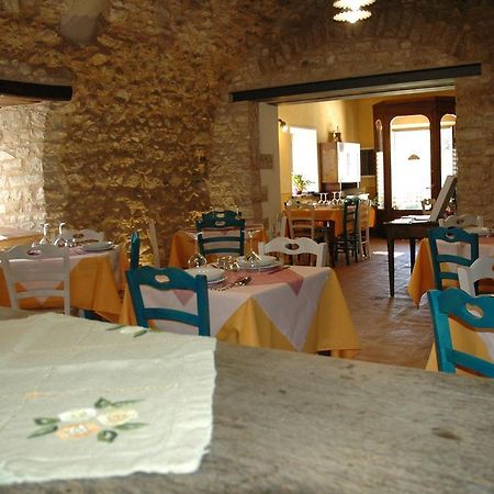 Agriturismo Casale La Palombara Cerreto di Spoleto Luaran gambar