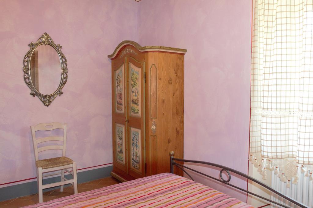 Agriturismo Casale La Palombara Cerreto di Spoleto Bilik gambar