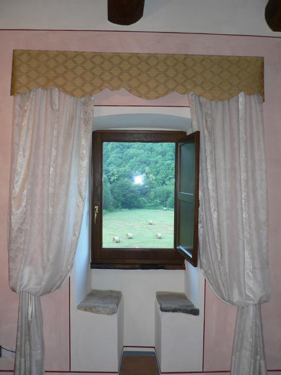 Agriturismo Casale La Palombara Cerreto di Spoleto Bilik gambar